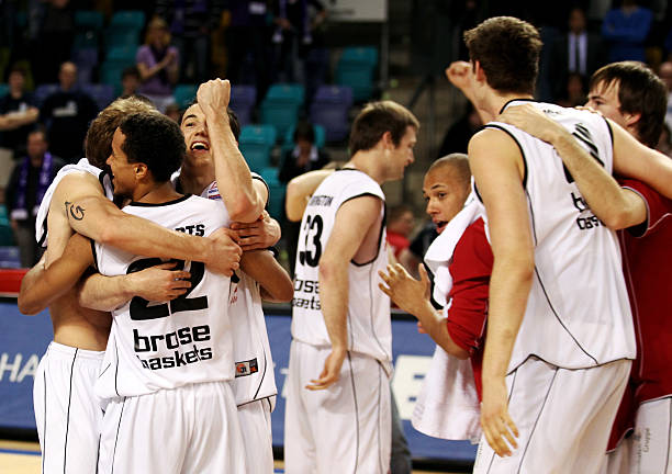 但球队在关 但球队在关