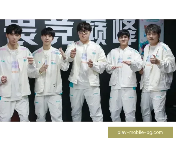 健身对战策略解析：打造强大身体，征服挑战之路